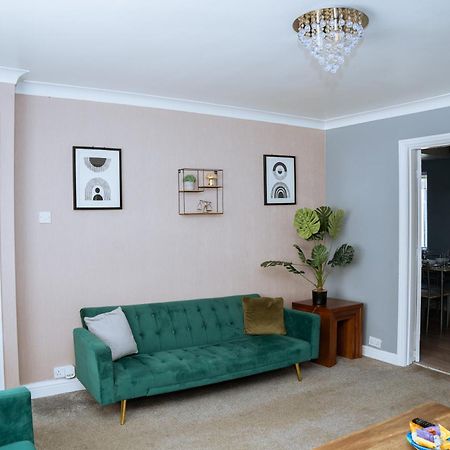 Modern 3Bed Home With Hot Tub Leeds  Eksteriør bilde